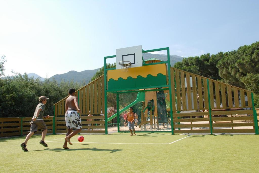 Camping Des Alberes Laroque-des-Albères Екстериор снимка