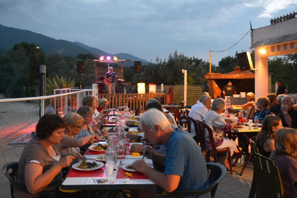 Camping Des Alberes Laroque-des-Albères Екстериор снимка